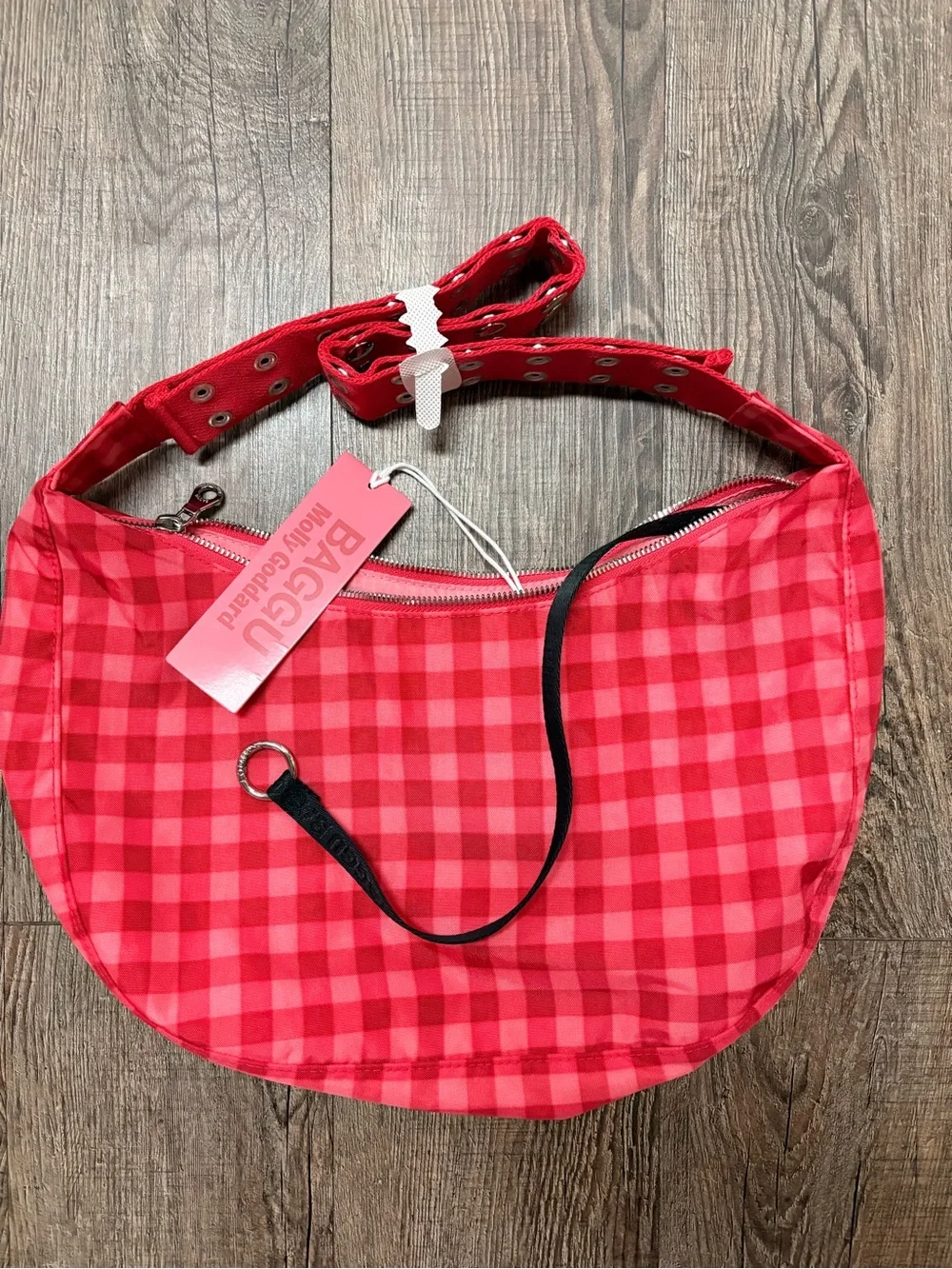 BAGGU Red Gingham Crescent Shoulder Bag